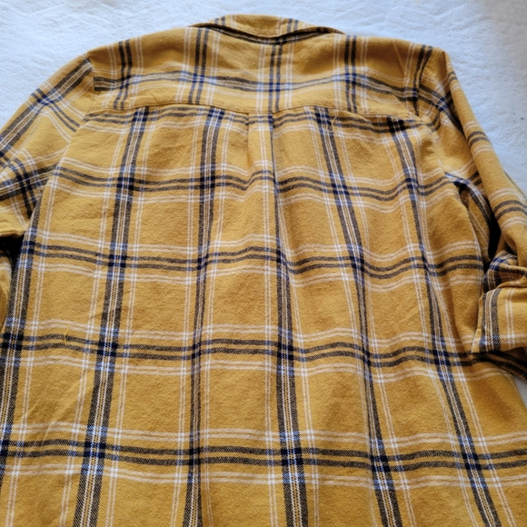 Harve benard top, M Plaid shirt with tie - Picture 9 of 9